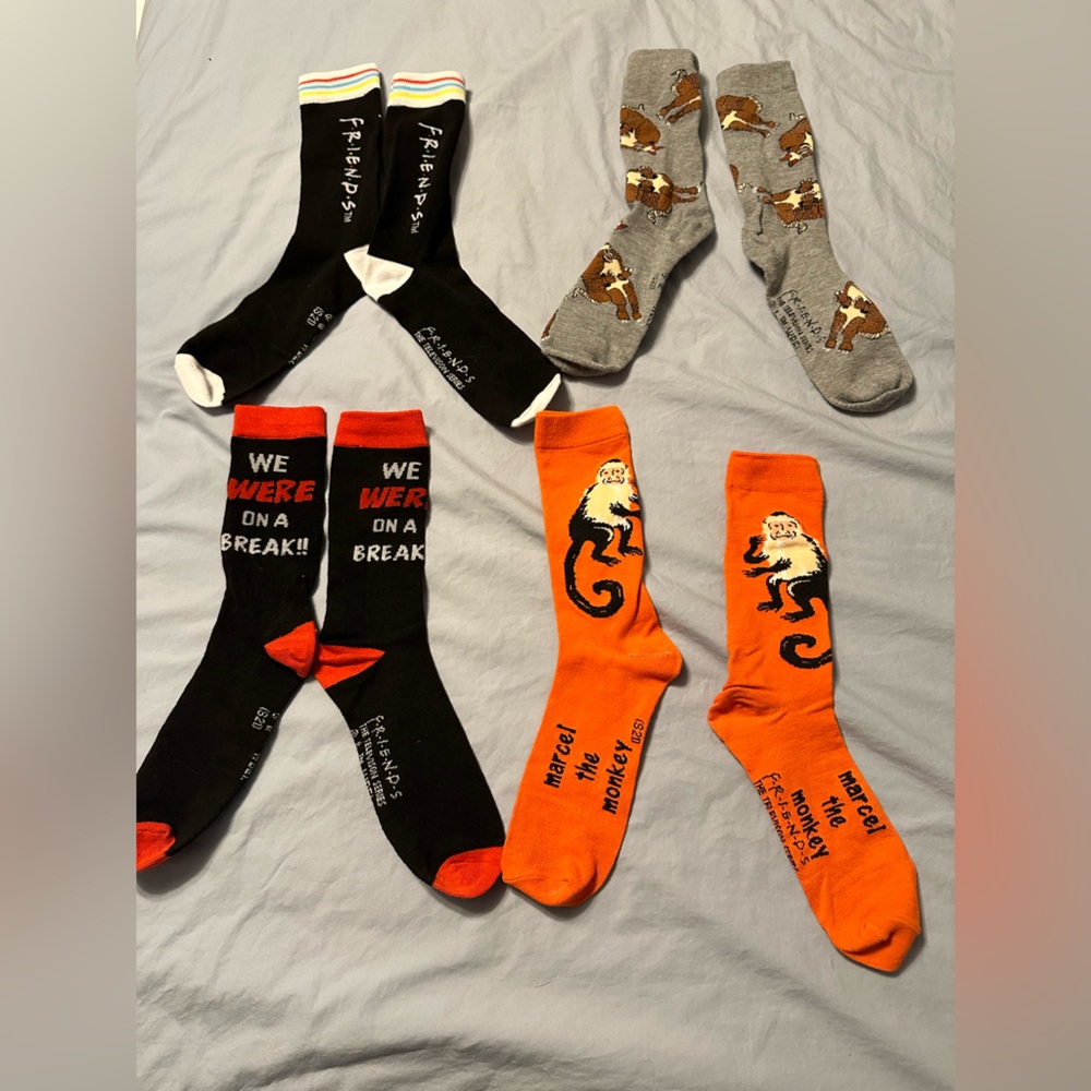 Lot of 4 pair. Friends novelty socks